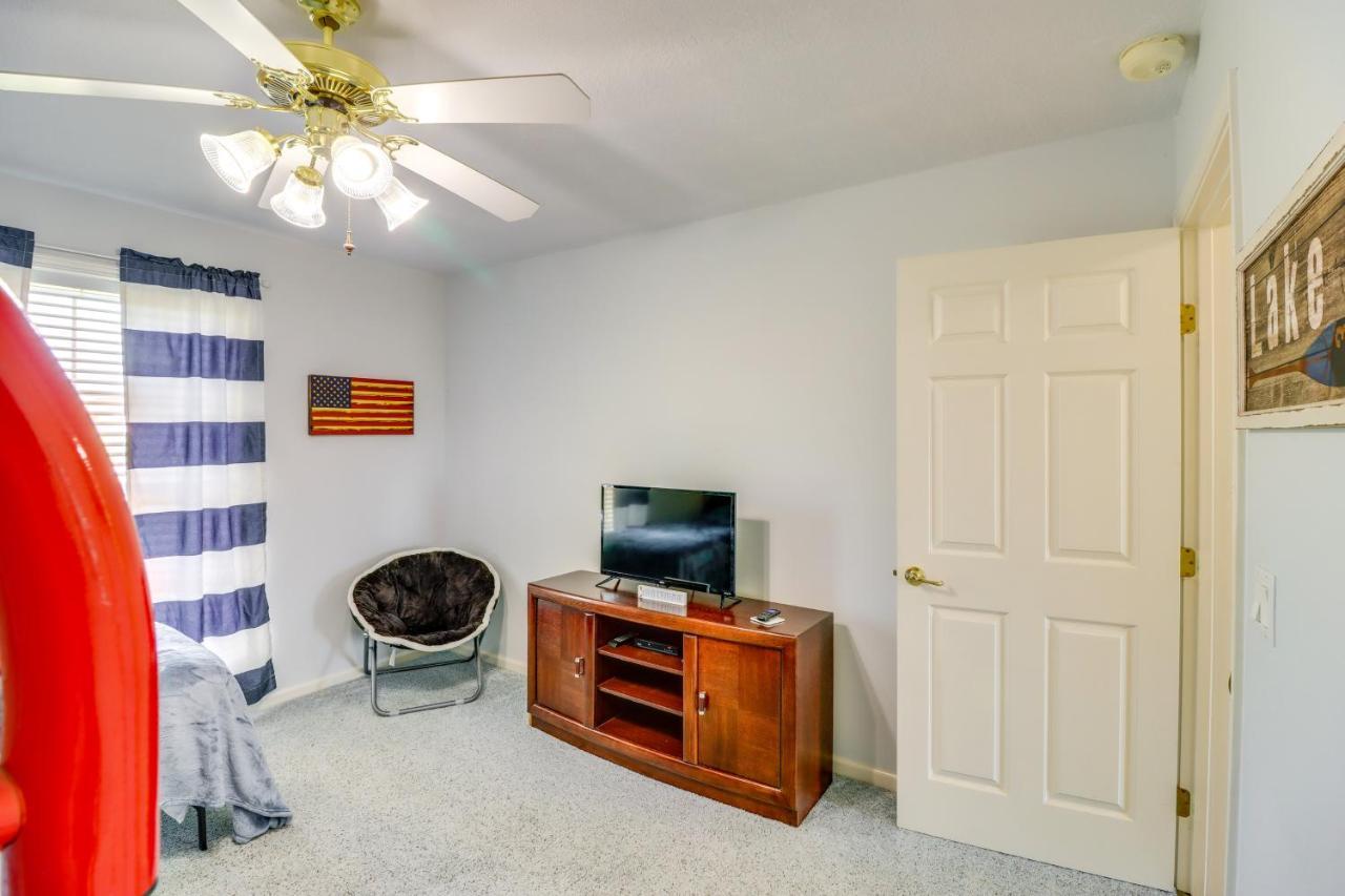 Charming Edgemont Home With Deck And Lake Views! Fairfield Bay Zewnętrze zdjęcie