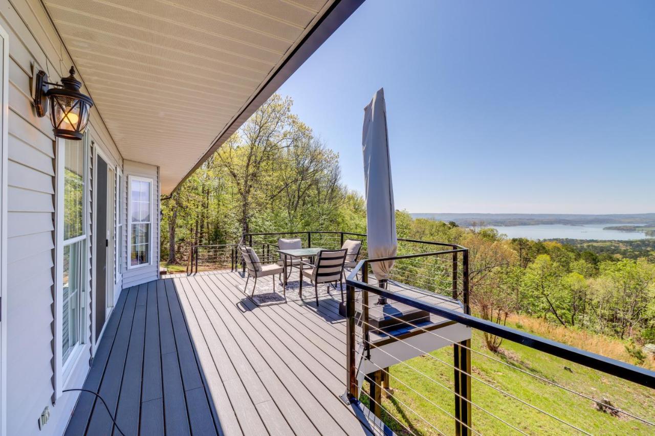 Charming Edgemont Home With Deck And Lake Views! Fairfield Bay Zewnętrze zdjęcie
