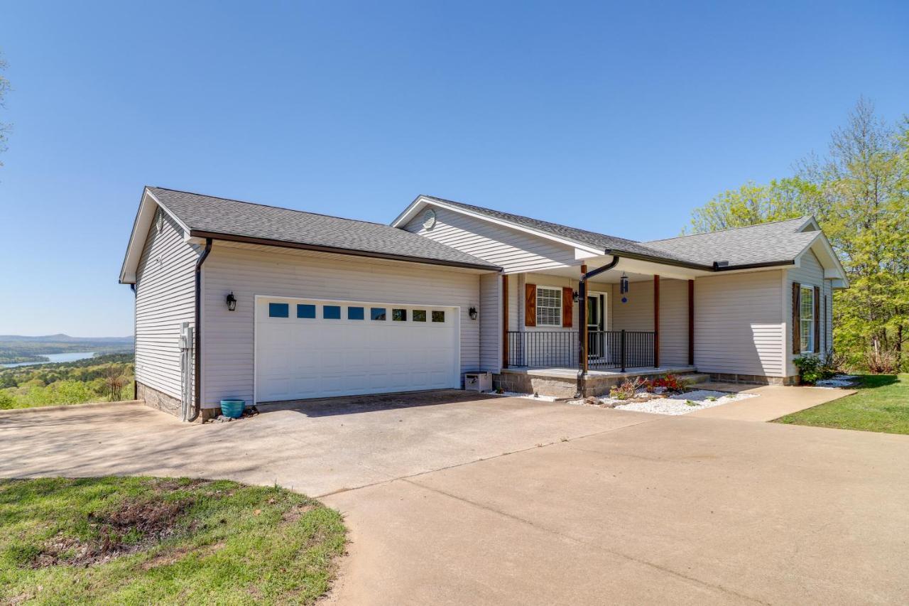 Charming Edgemont Home With Deck And Lake Views! Fairfield Bay Zewnętrze zdjęcie